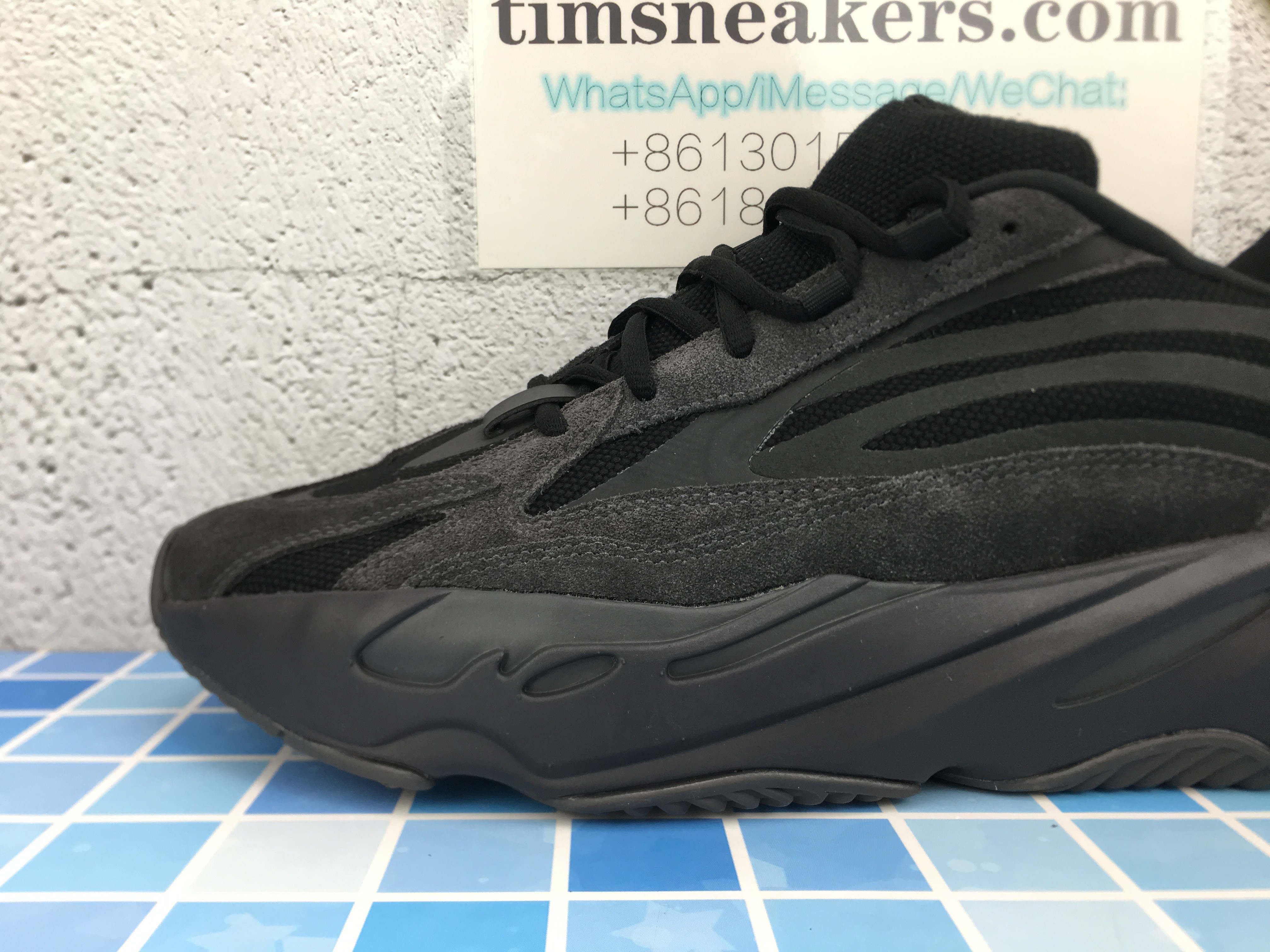 Yeezy Boost 700 V2 Vanta FU6684